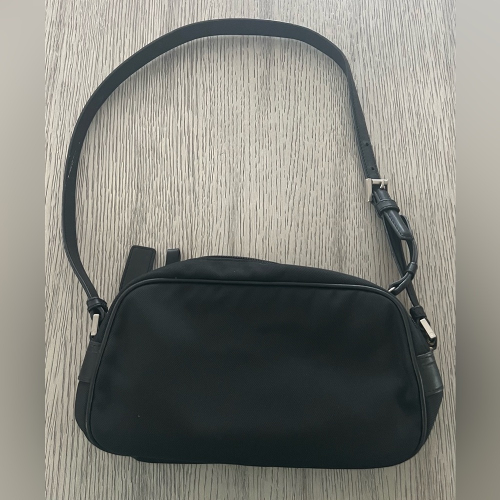 Coach  womans  canvas shoulder bag - Picture 2 of 9